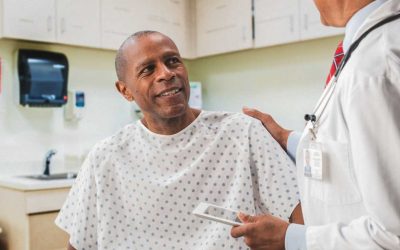 Médico de próstata: entenda qual o papel do urologista
